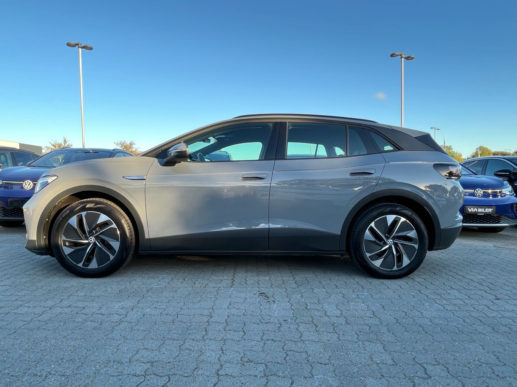 Grå VW ID.4 fra 2022