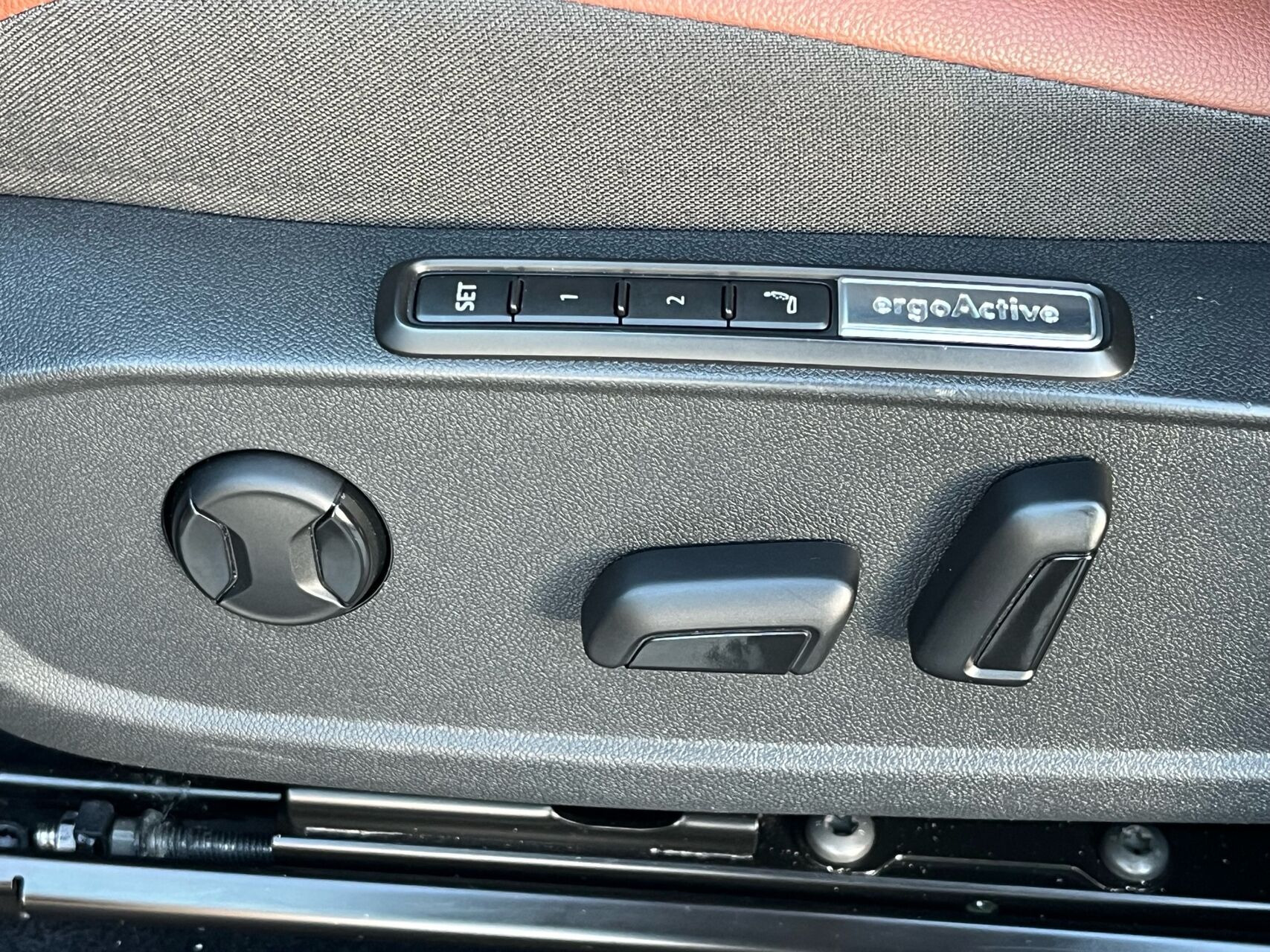 Grå VW ID.4 fra 2022