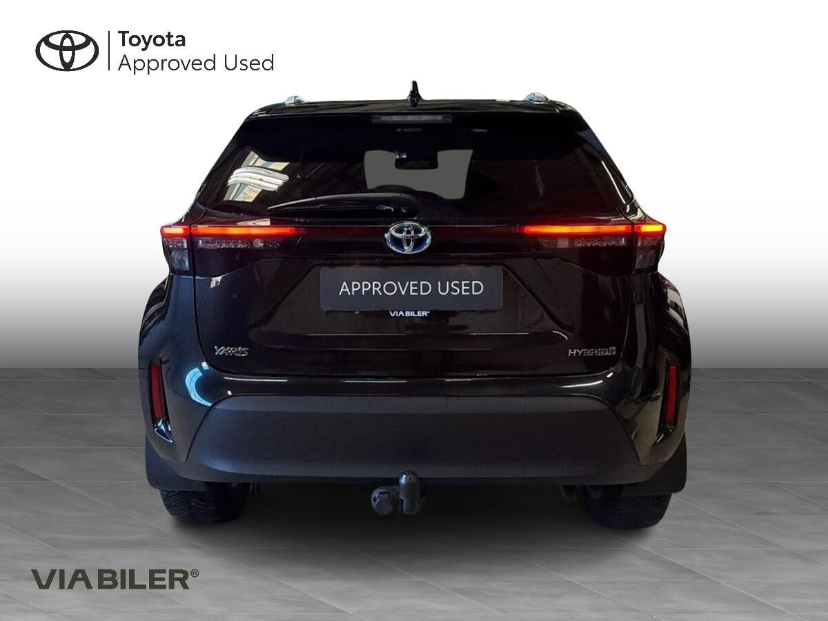 Sort Toyota Yaris Cross fra 2022