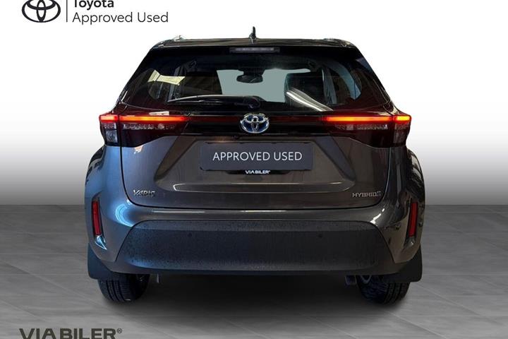 Grå Toyota Yaris Cross fra 2022