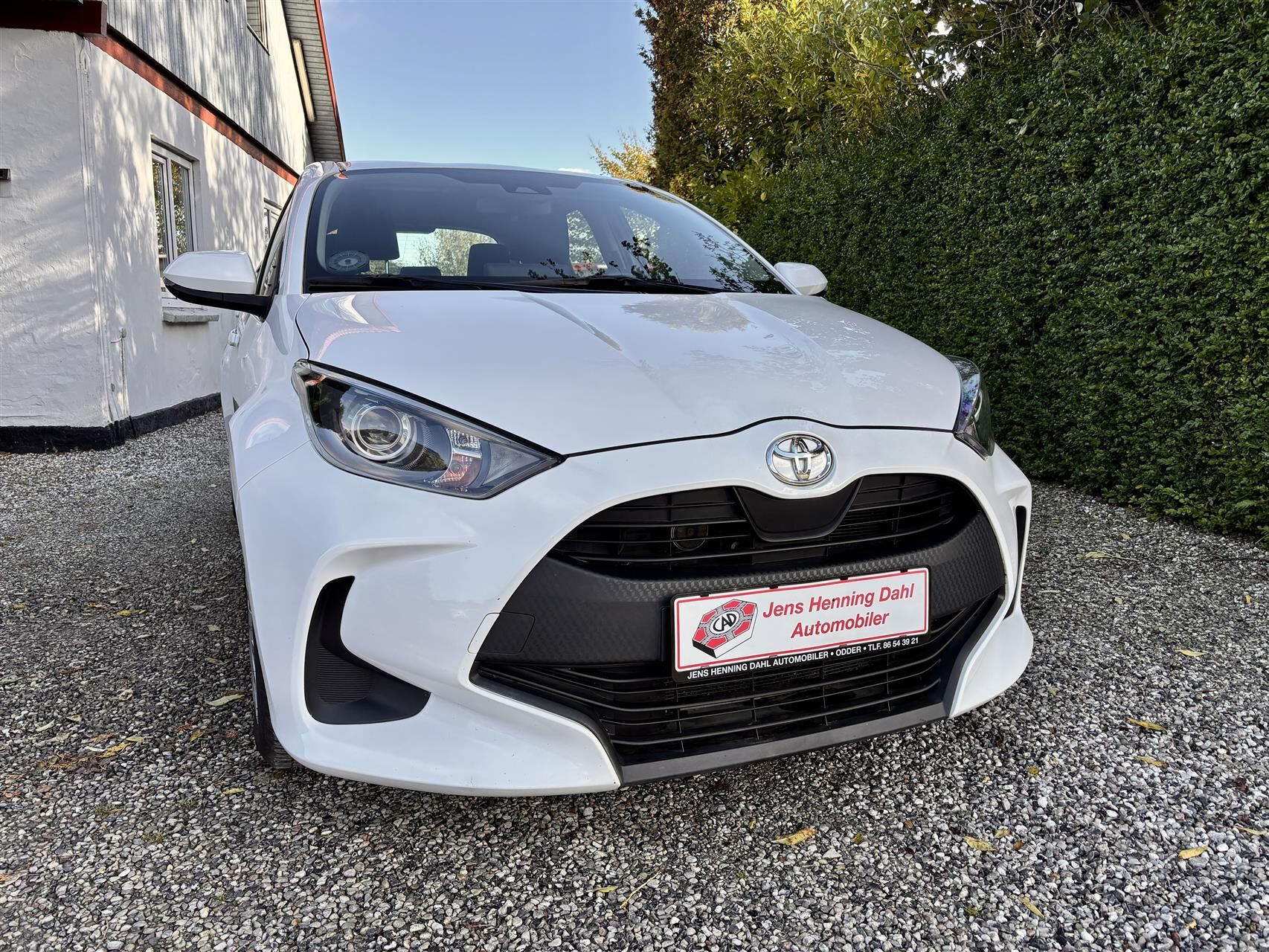 Hvid Toyota Yaris fra 2021