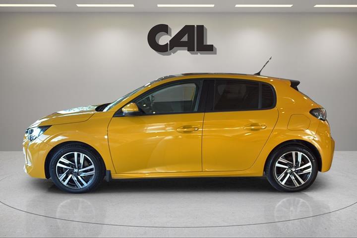 Gul Peugeot 208 fra 2020
