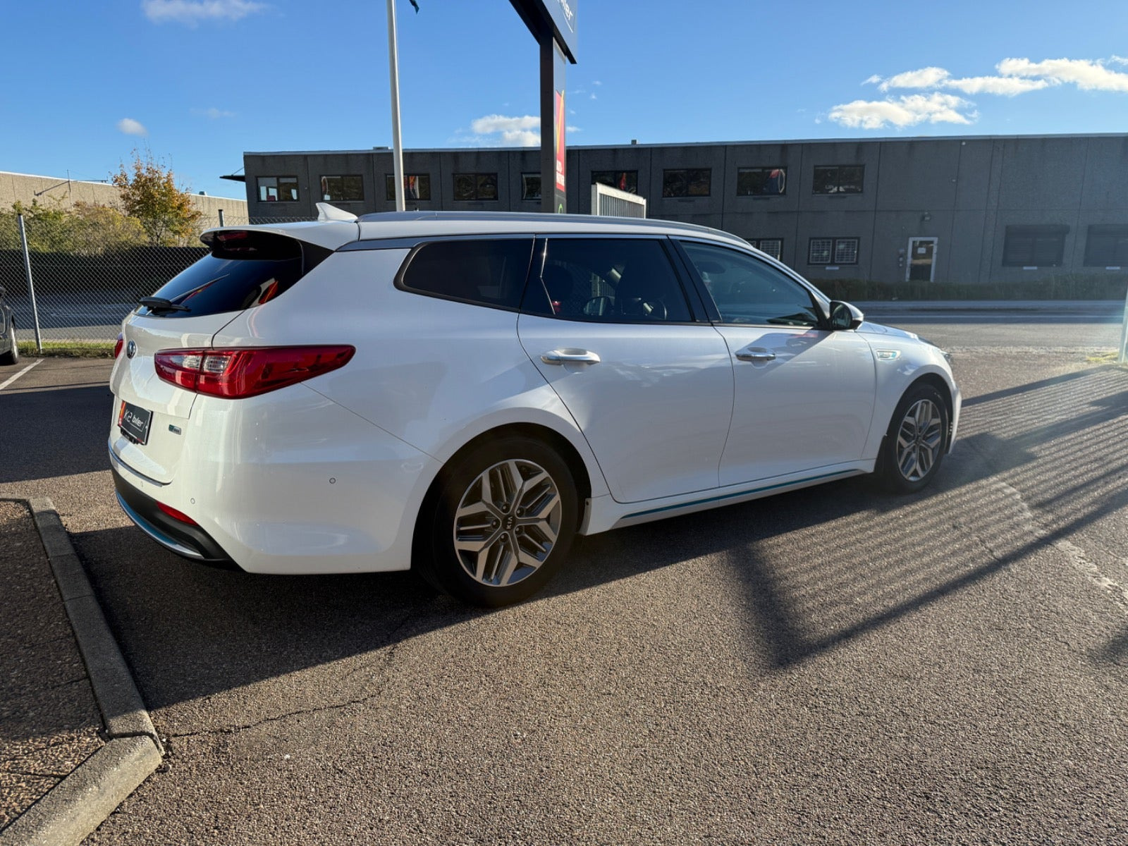 Hvid Kia Optima fra 2019