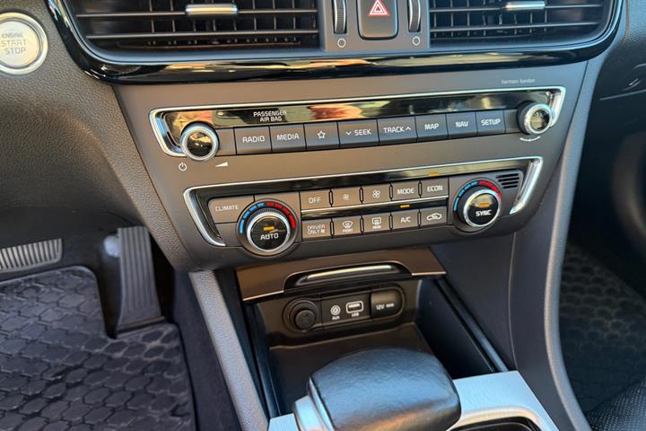 Hvid Kia Optima fra 2019