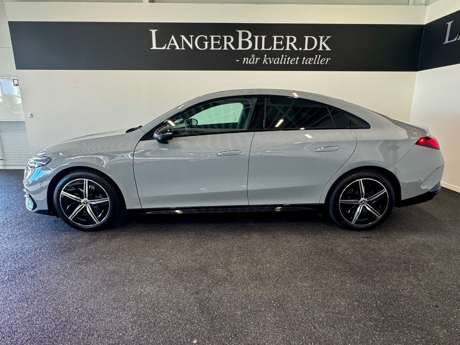 Grå Mercedes CLA250+ fra 2026