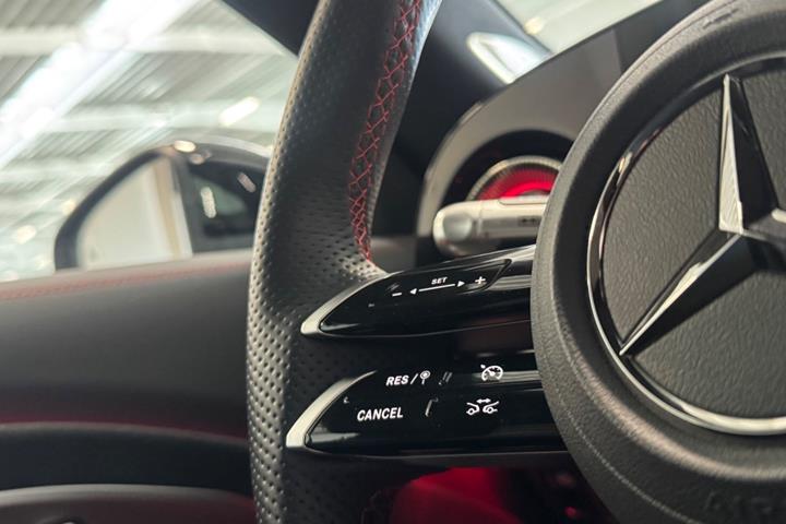 Grå Mercedes CLA250+ fra 2026