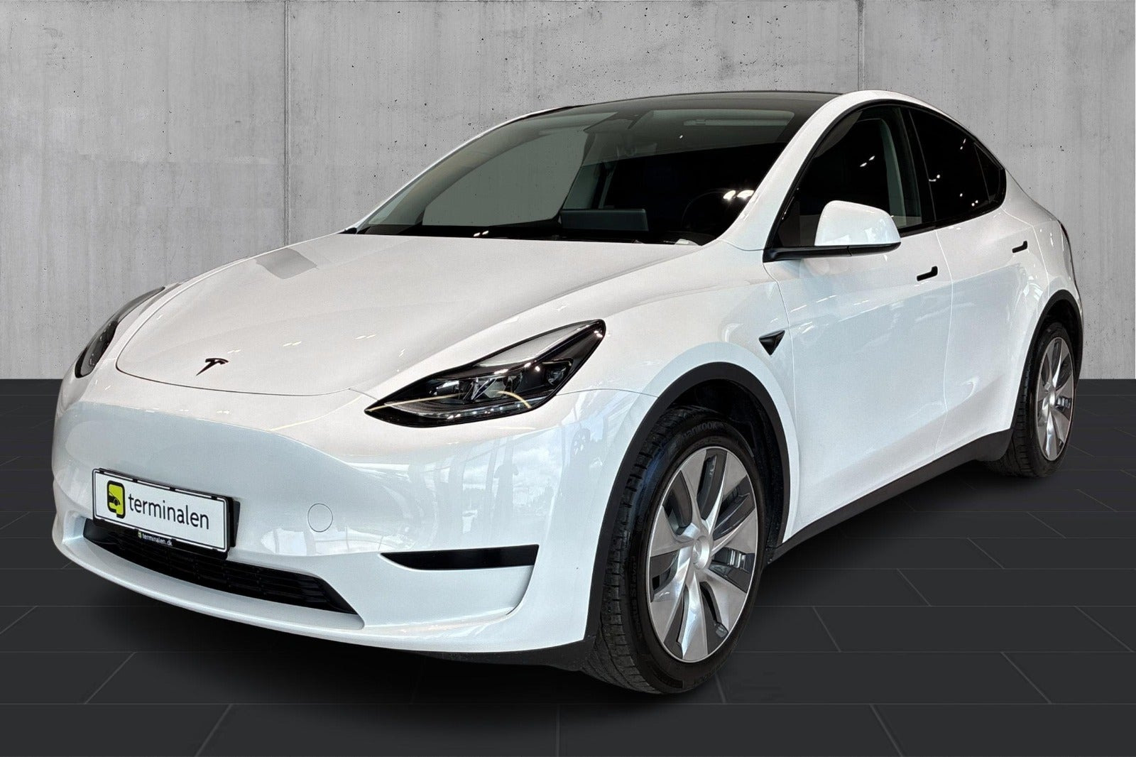 Tesla Model Y RWD