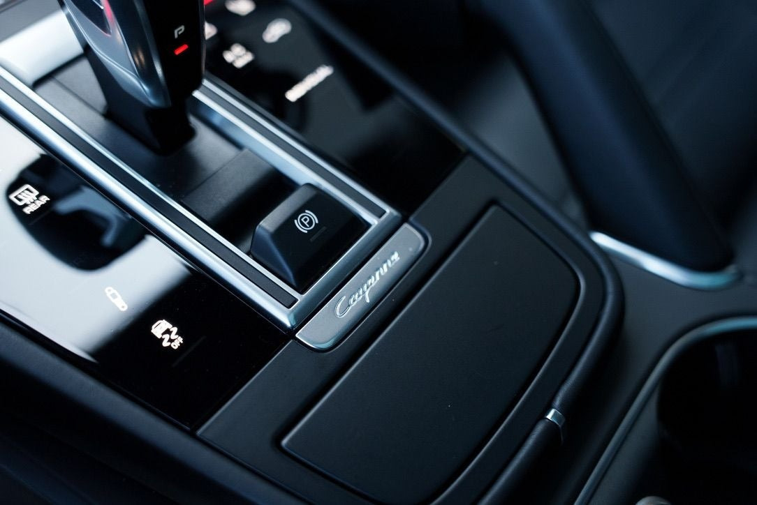 Hvid Porsche Cayenne Turbo S fra 2019