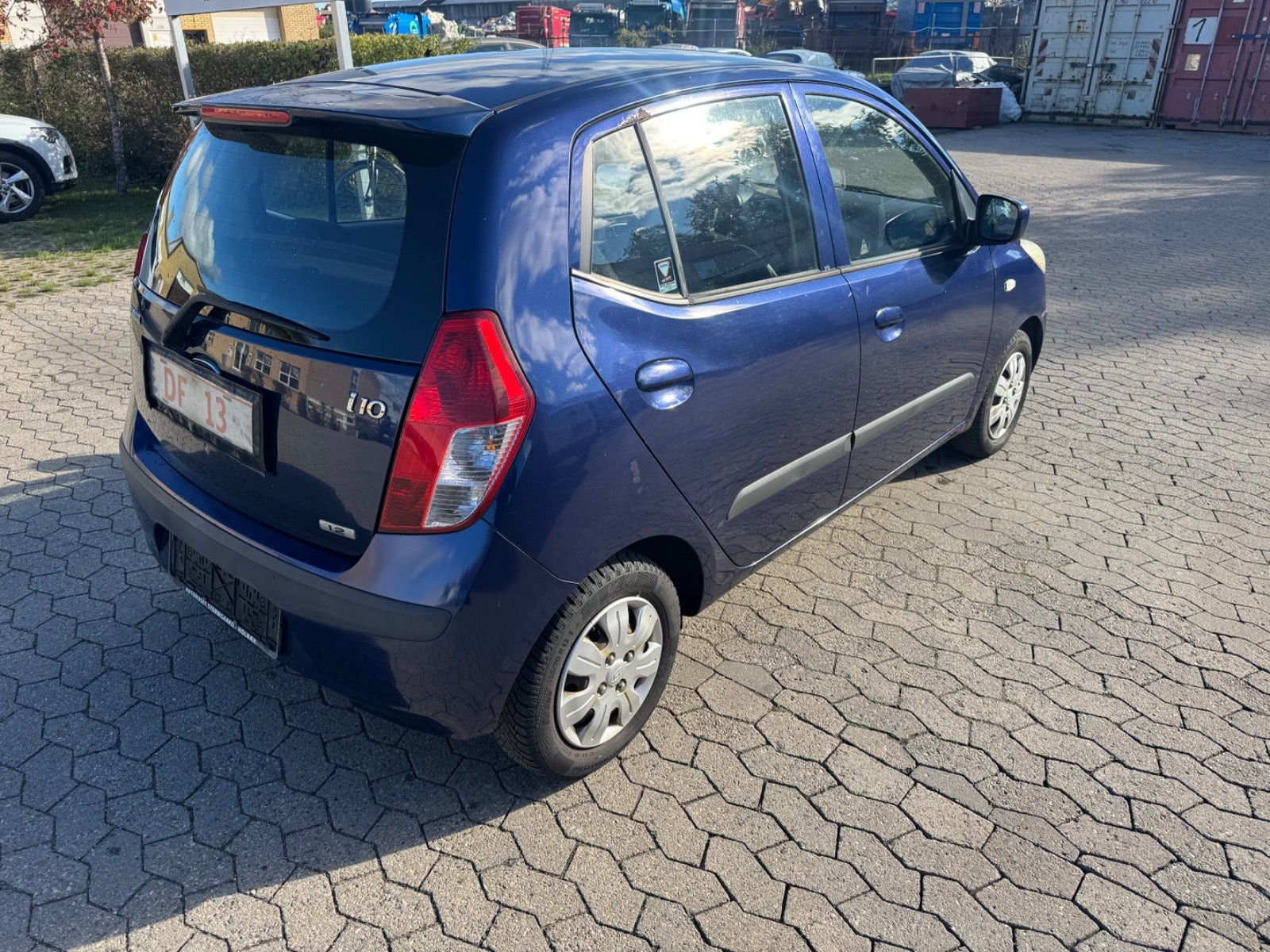 Rød Hyundai i10 fra 2009