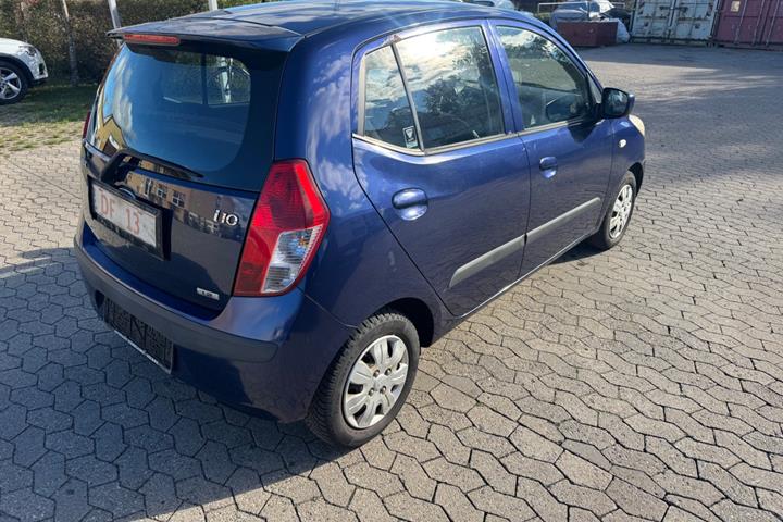 Rød Hyundai i10 fra 2009