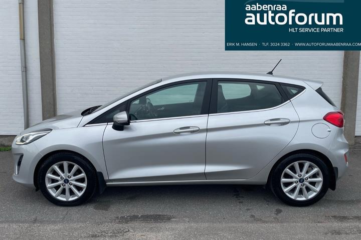 Sølv Ford Fiesta fra 2018