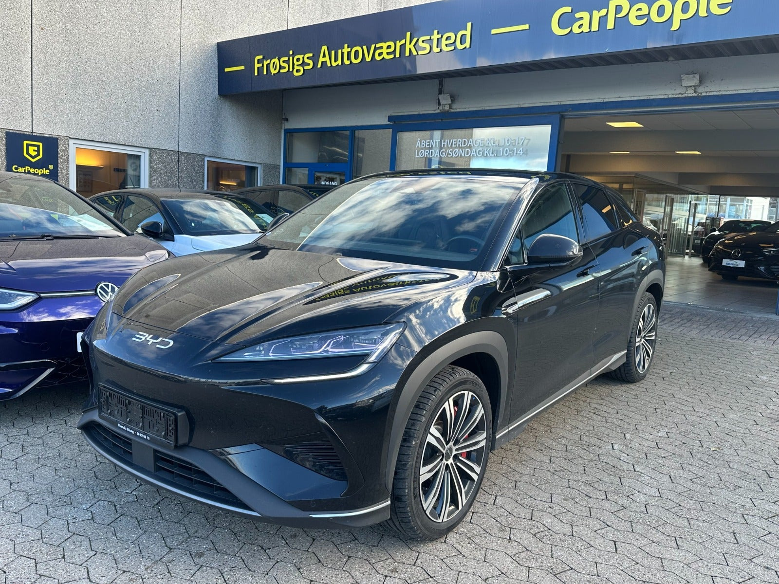 Sort BYD Sealion 7 fra 2025