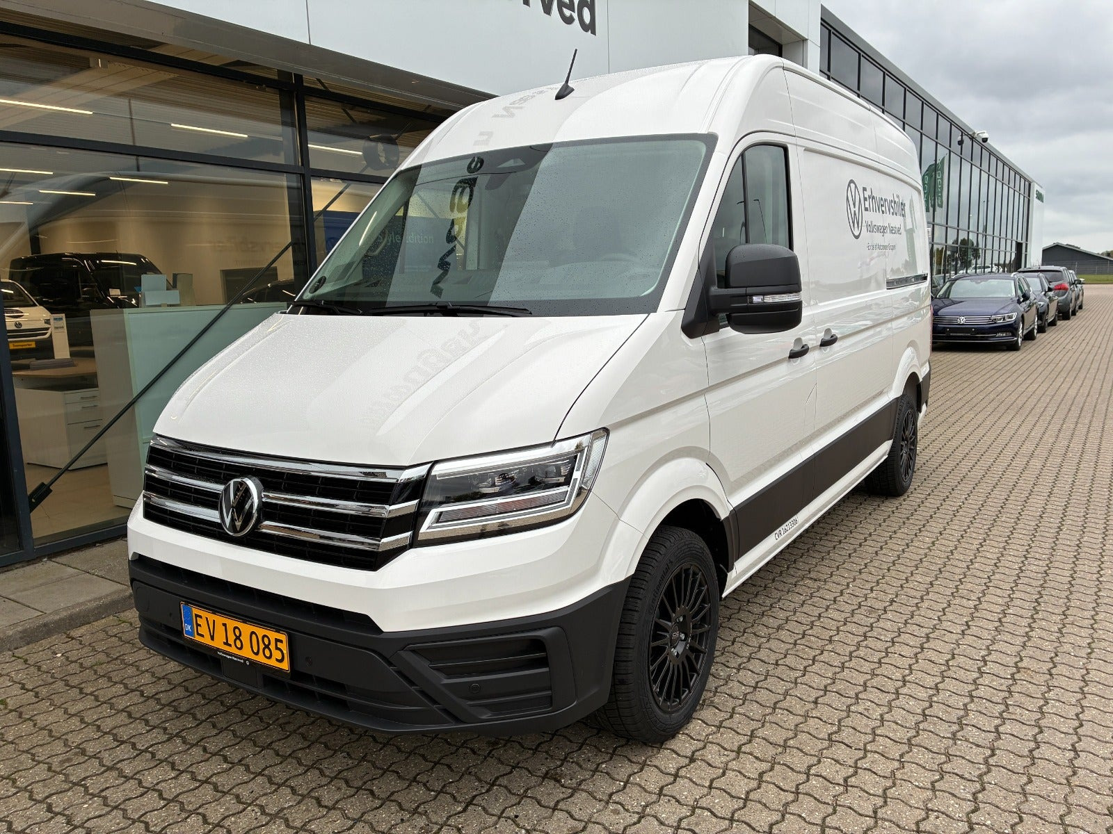 Hvid VW Crafter 35 fra 2026