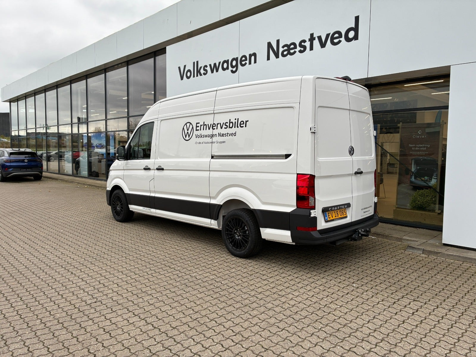 Hvid VW Crafter 35 fra 2026