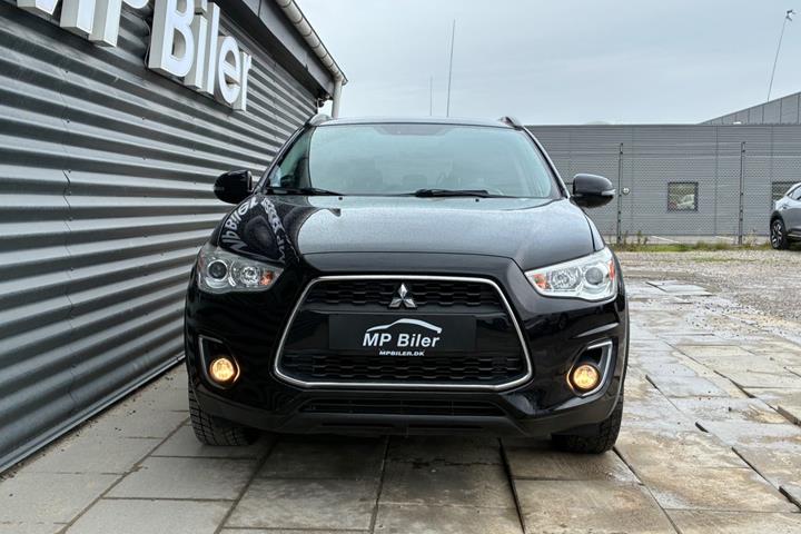 Sort Mitsubishi ASX fra 2016