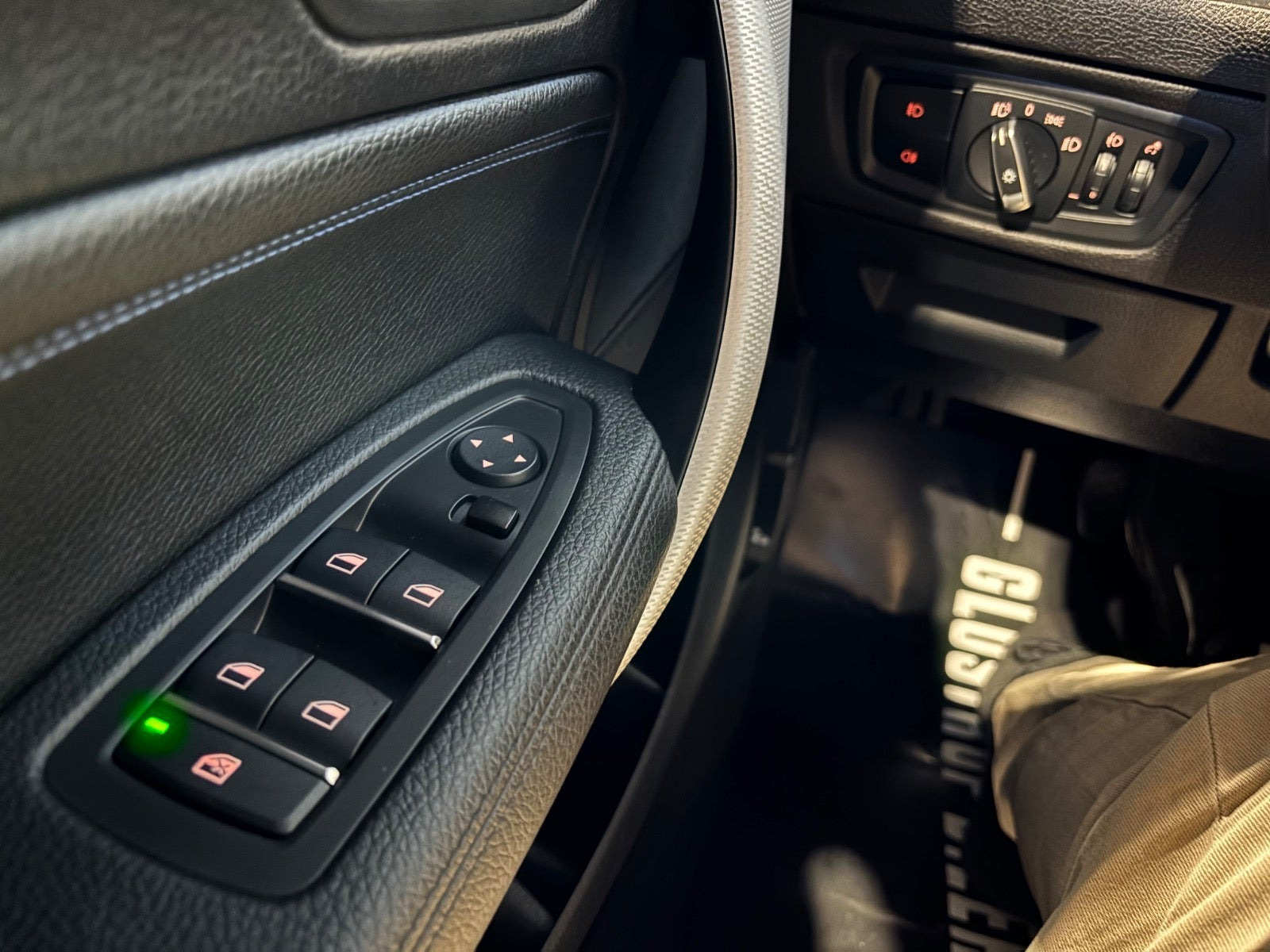 Sort BMW 118i fra 2019