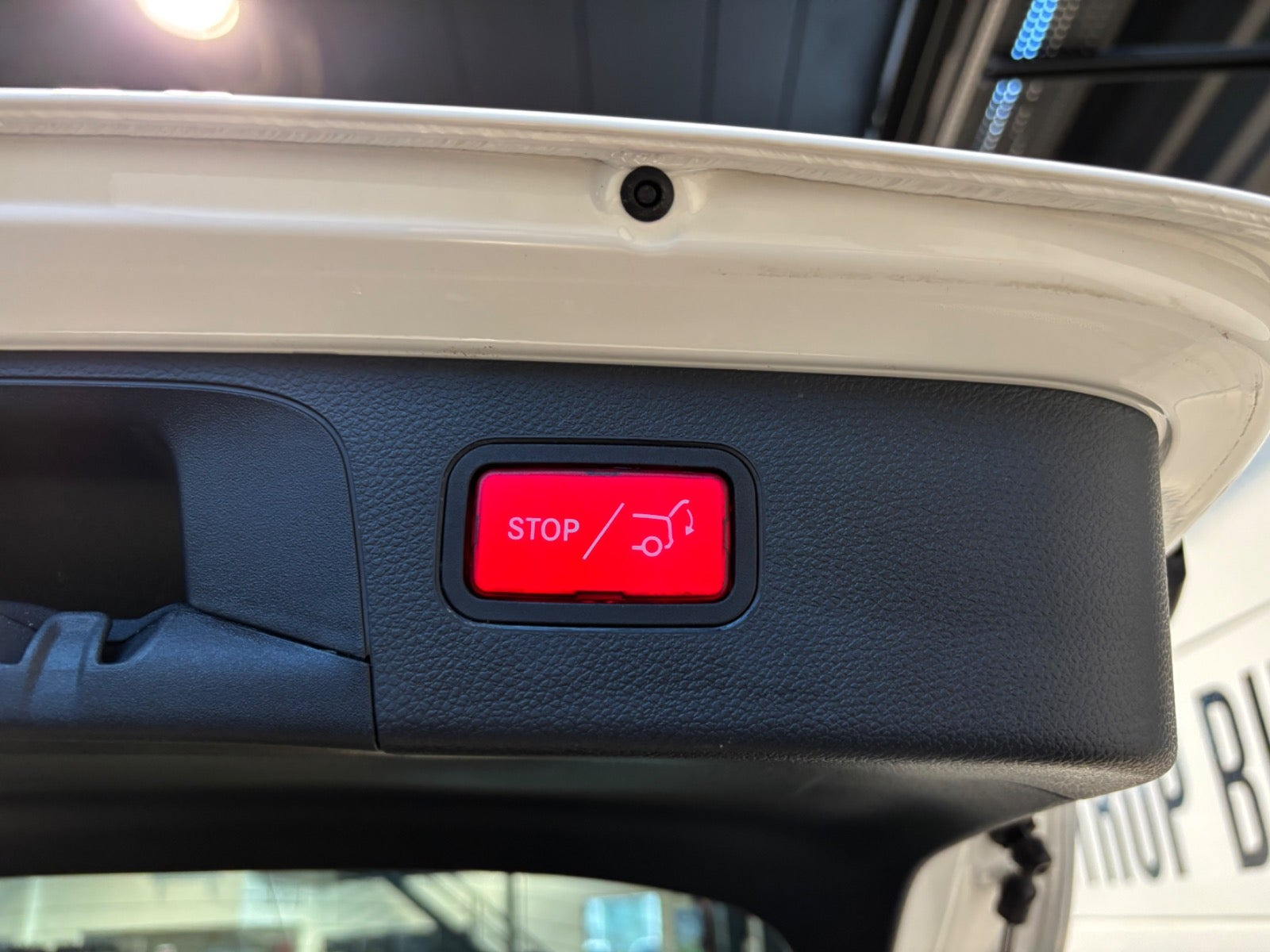 Hvid Mercedes GLC300 de fra 2022