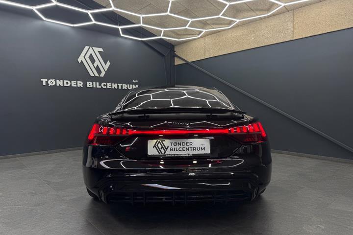 Sort Audi RS e-tron GT fra 2023
