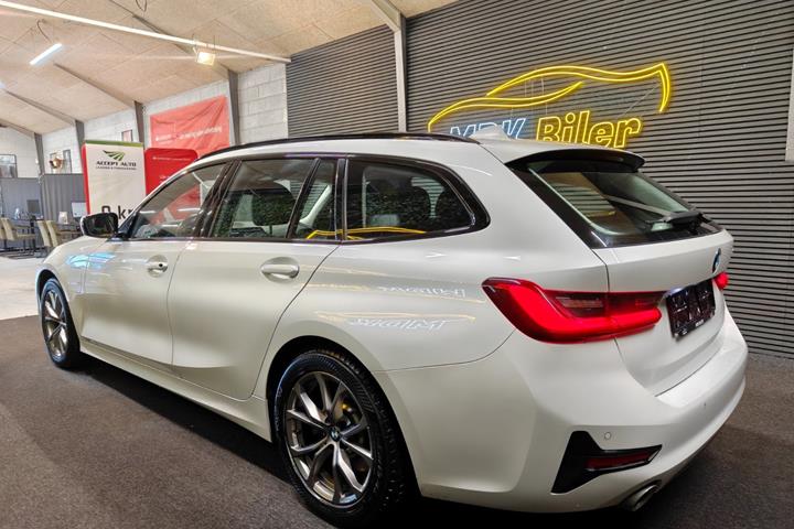 undefined BMW 330e fra 2021