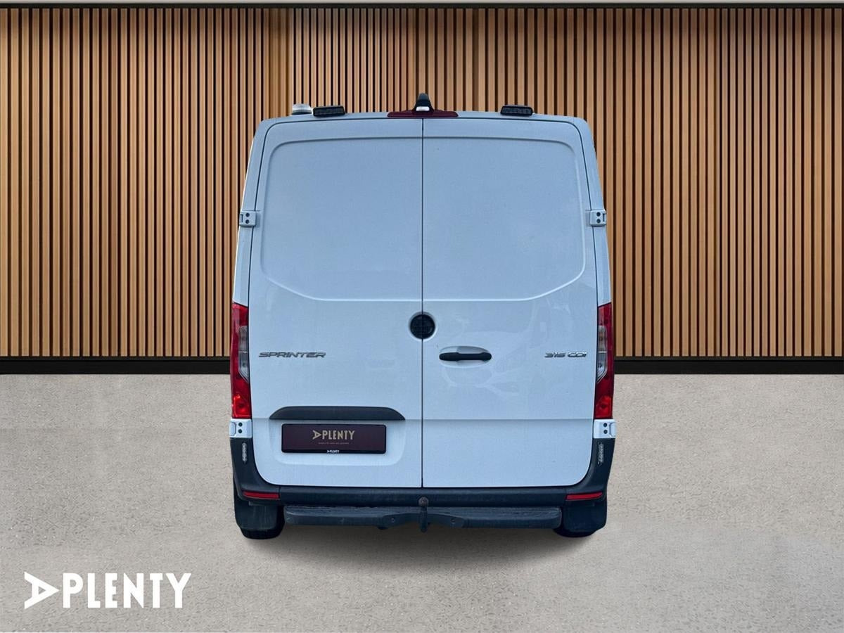 Hvid Mercedes Sprinter 315 fra 2023