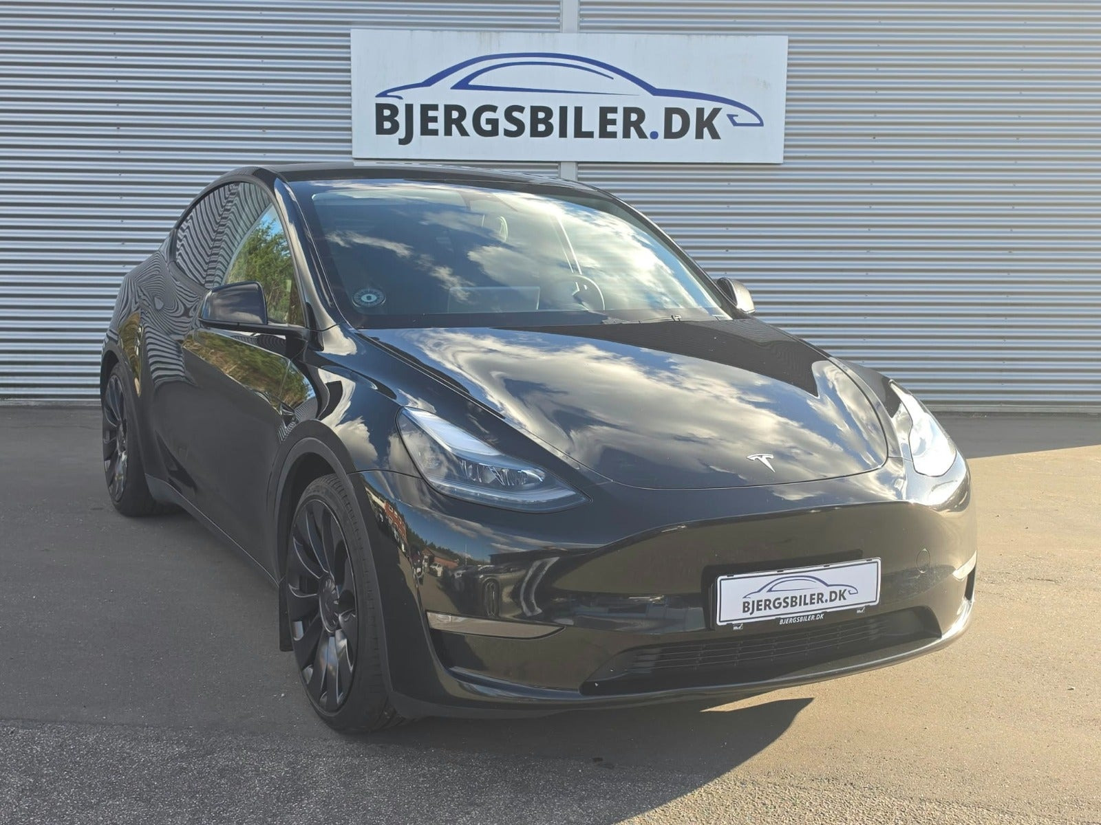 Tesla Model Y Performance AWD