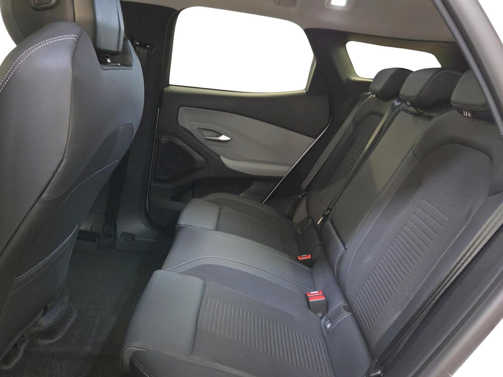 Hvid Ford Explorer fra 2025