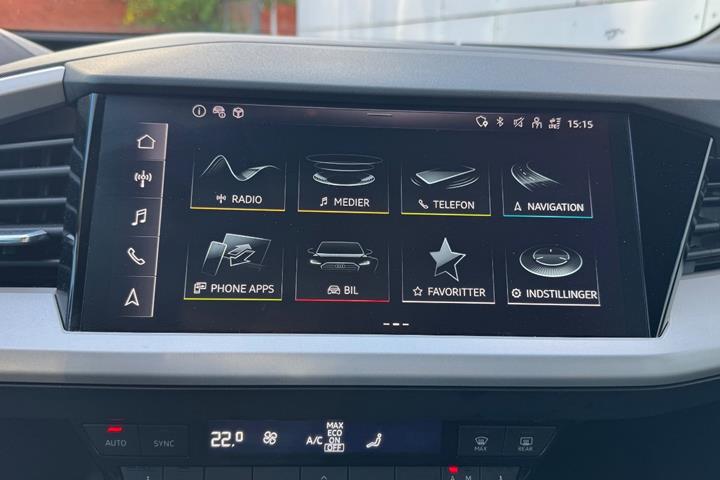 Grå Audi Q4 e-tron fra 2025