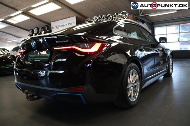 Sort BMW i4 fra 2023