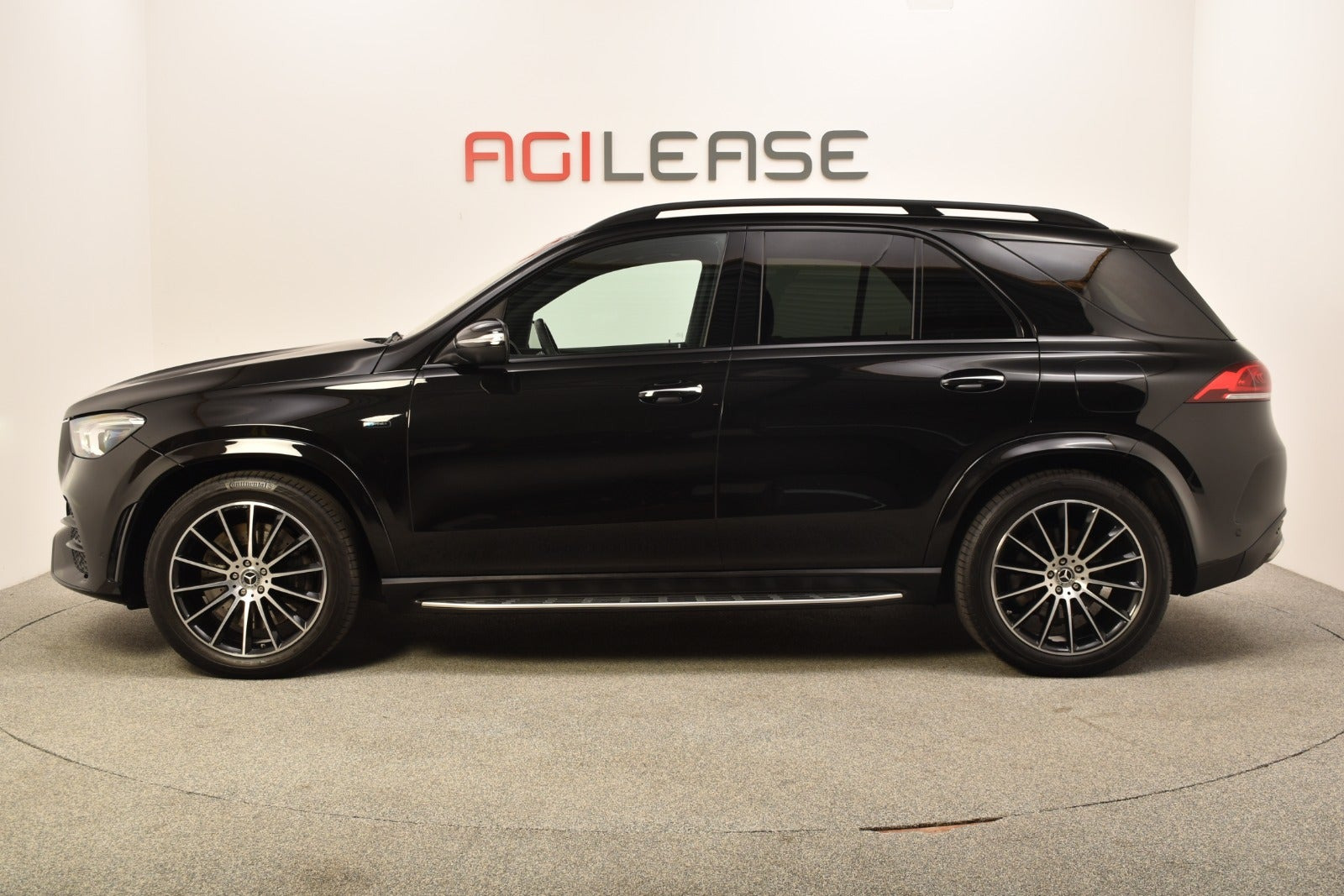 Sort Mercedes GLE350 de fra 2021