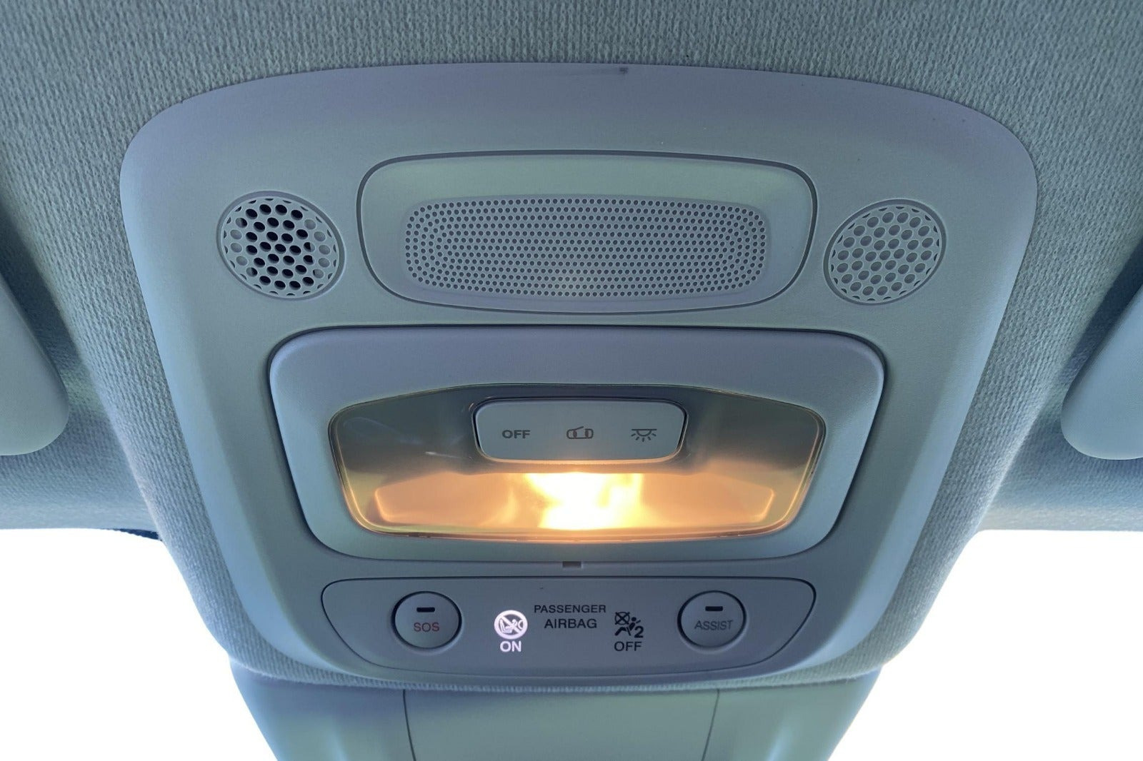 Gul Fiat 500e fra 2023