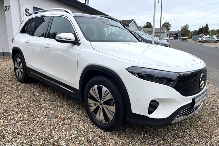 Hvid Mercedes EQB250+ fra 2025