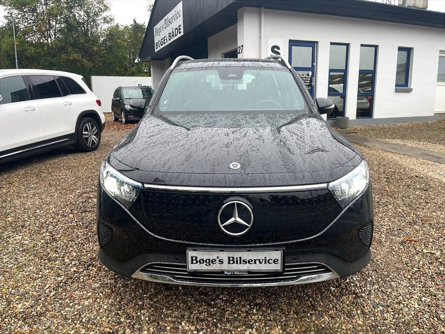 Sort Mercedes EQB250+ fra 2025
