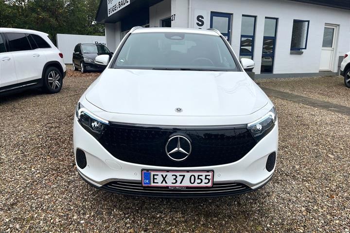 Hvid Mercedes EQA250+ fra 2025