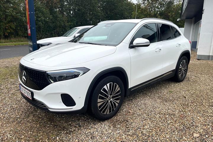Hvid Mercedes EQA250+ fra 2025