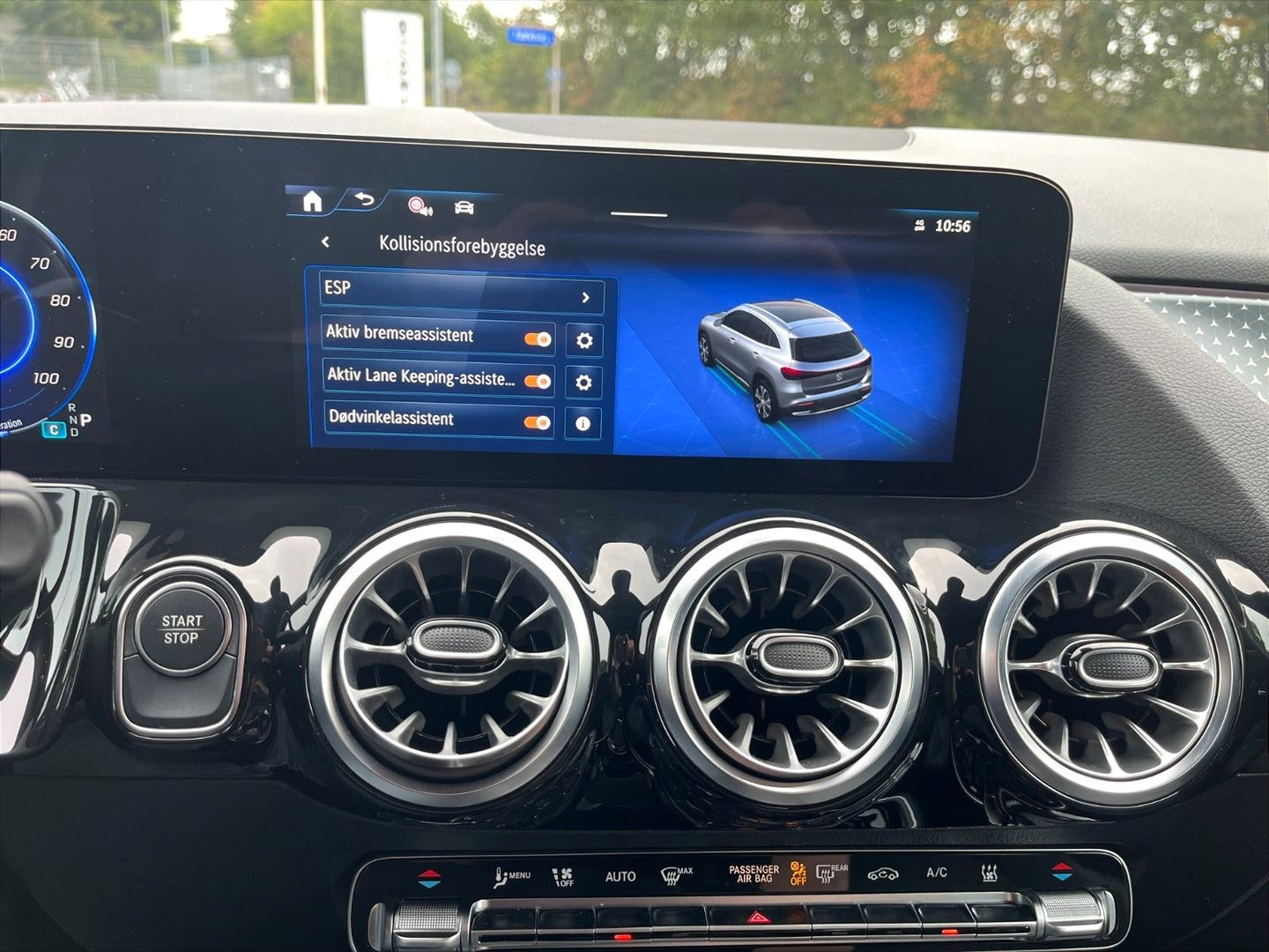 Hvid Mercedes EQA250+ fra 2025