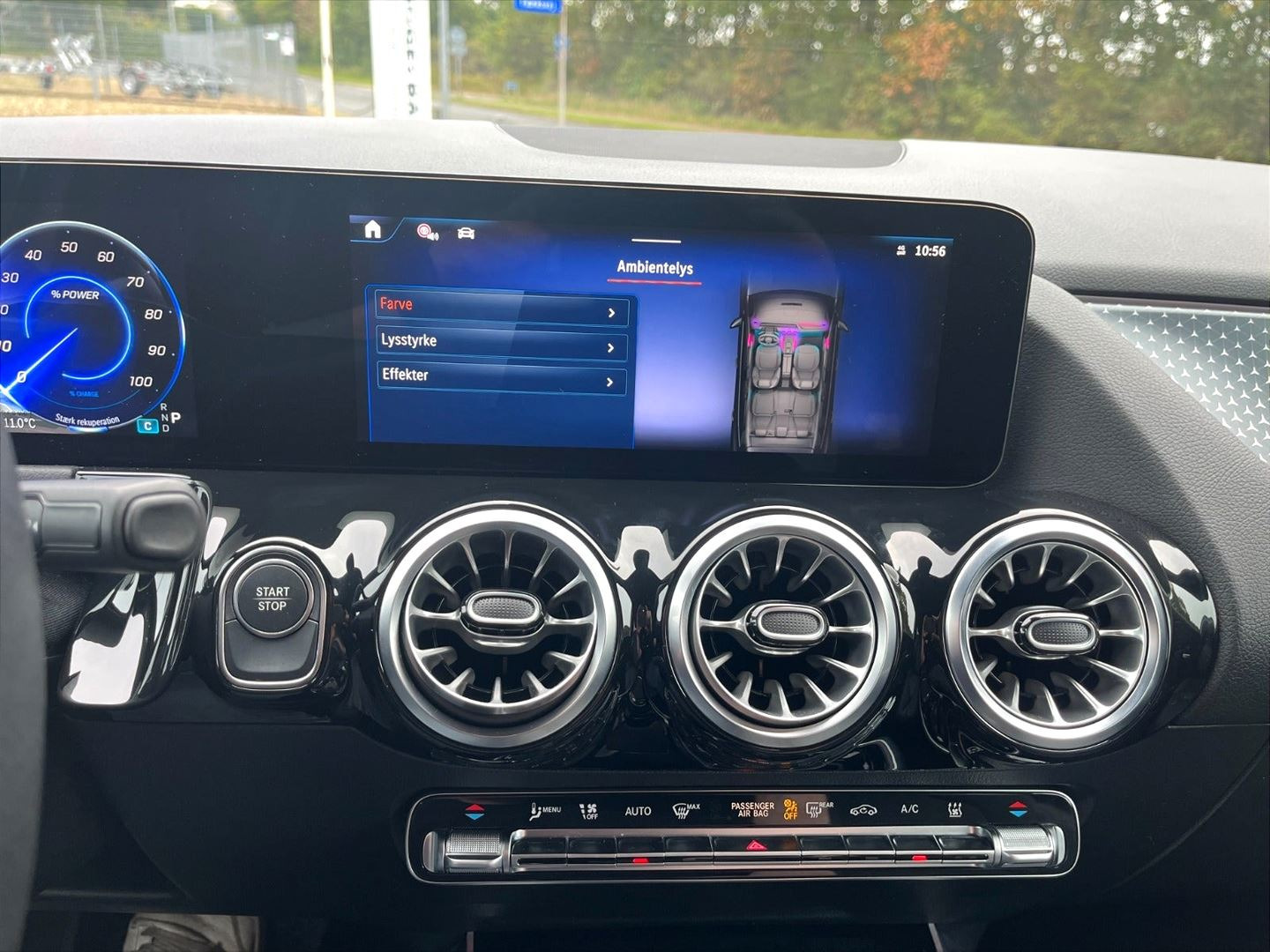 Hvid Mercedes EQA250+ fra 2025