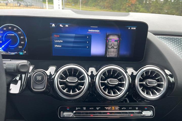 Hvid Mercedes EQA250+ fra 2025