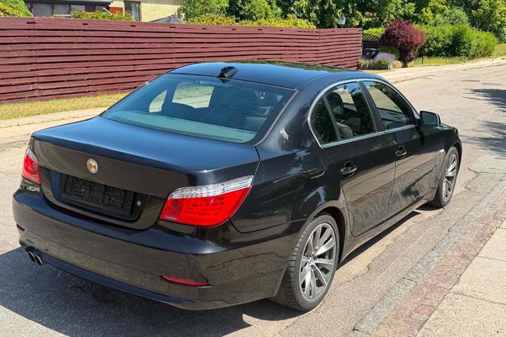undefined BMW 535d fra 2007