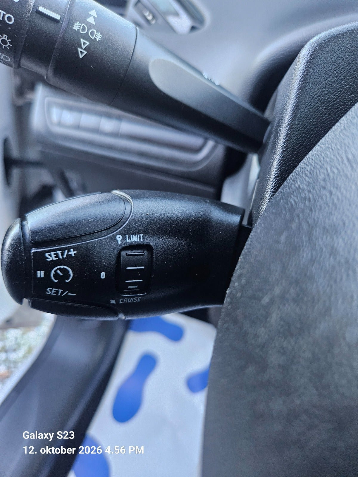 undefined Peugeot 208 fra 2019