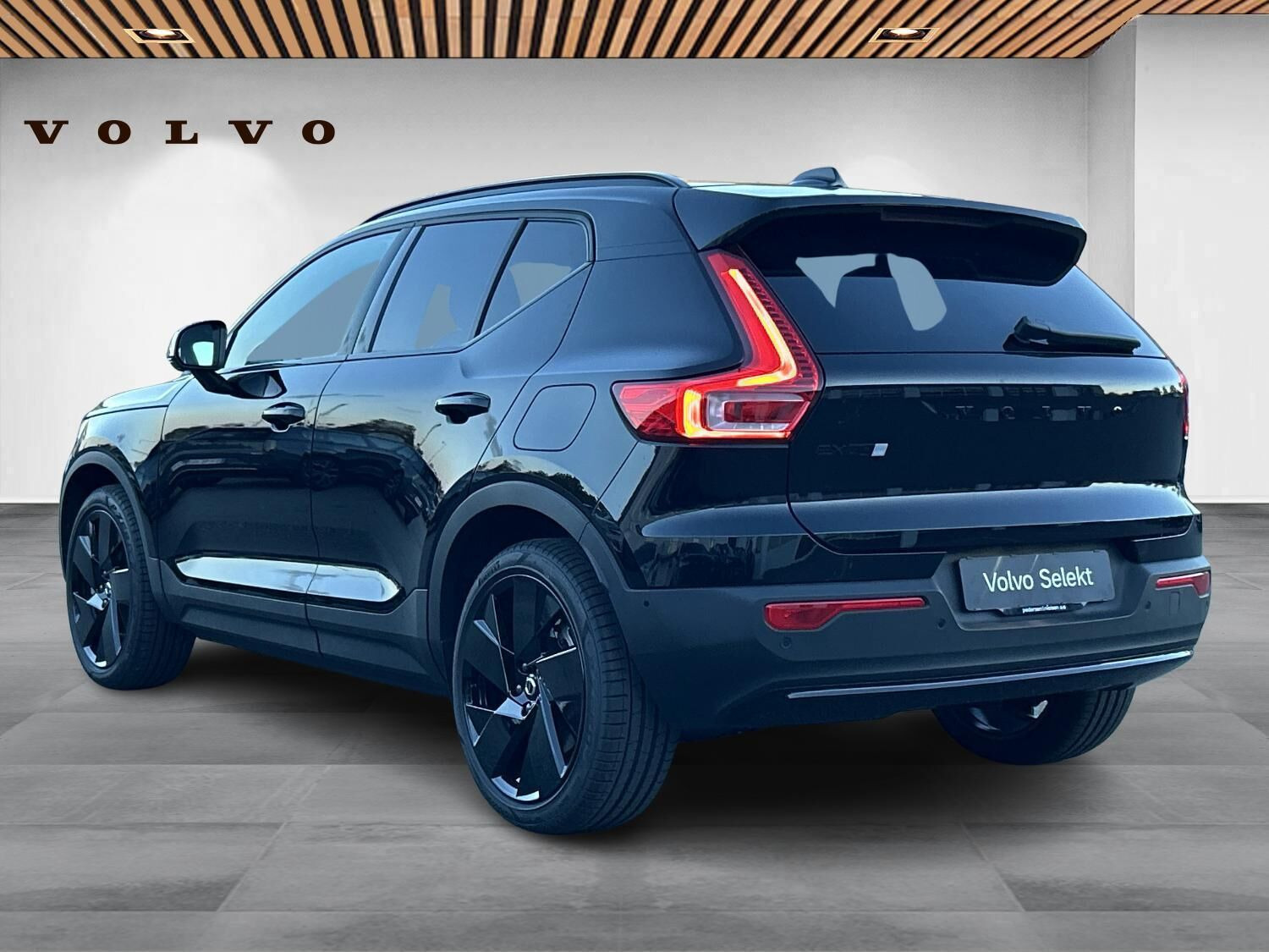 Sort Volvo EX40 fra 2026