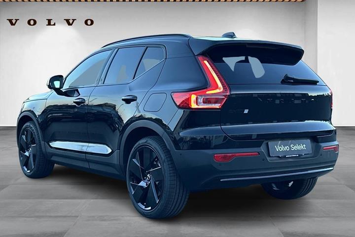 Sort Volvo EX40 fra 2026