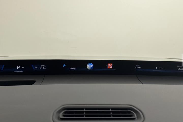 Grå BMW iX3 fra 2026