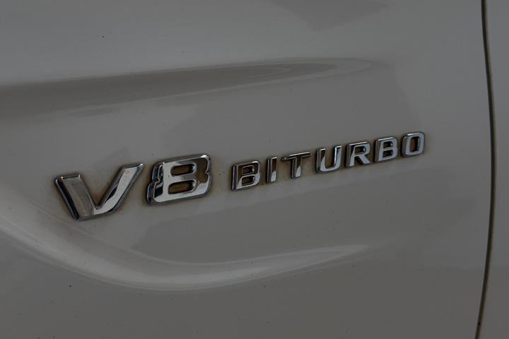 Hvid Mercedes C63 fra 2017
