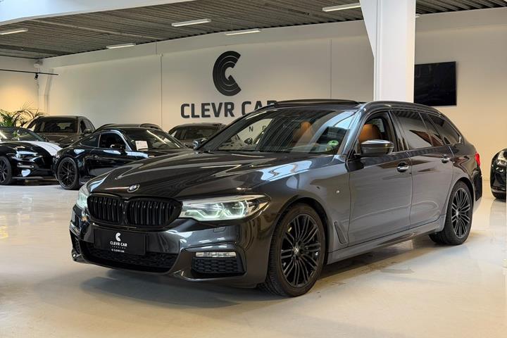 Grå BMW 530d fra 2018