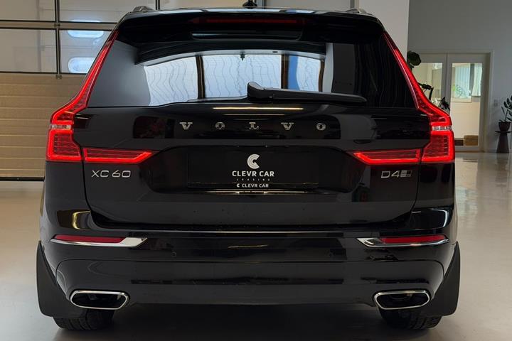 Sort Volvo XC60 fra 2018