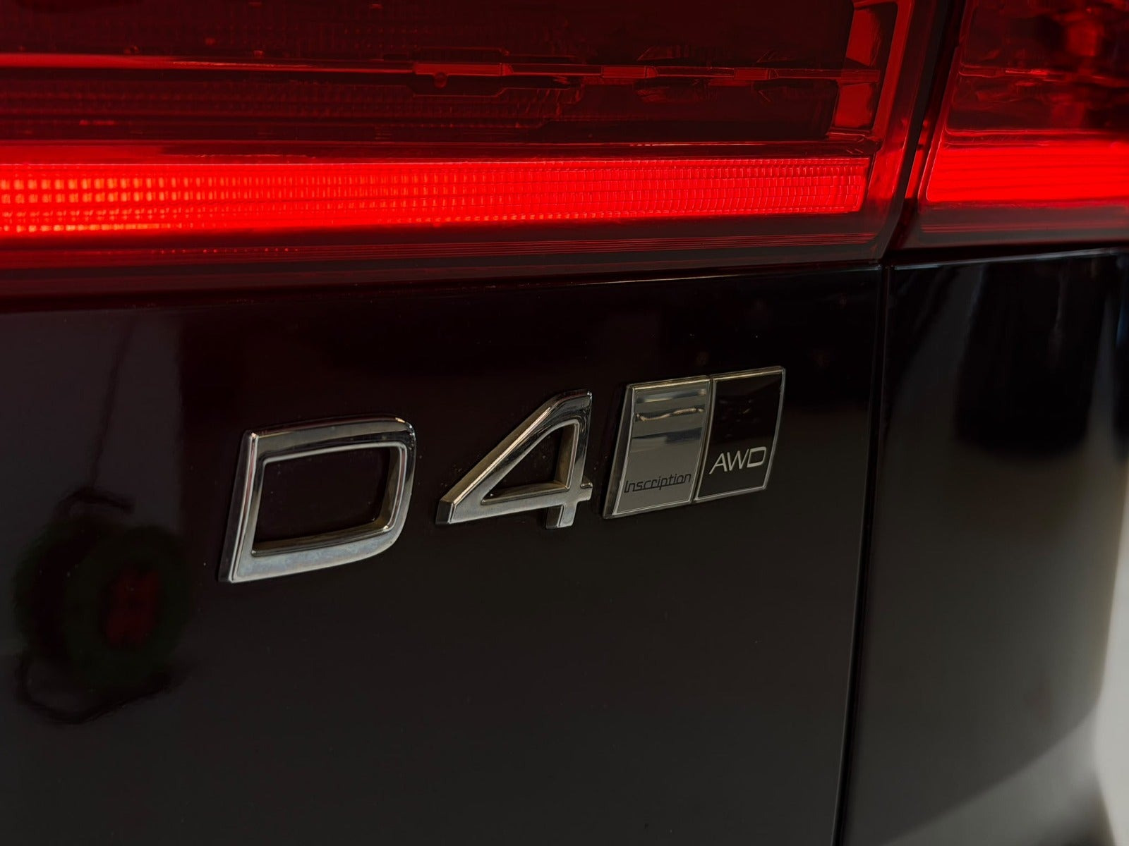 Sort Volvo XC60 fra 2018