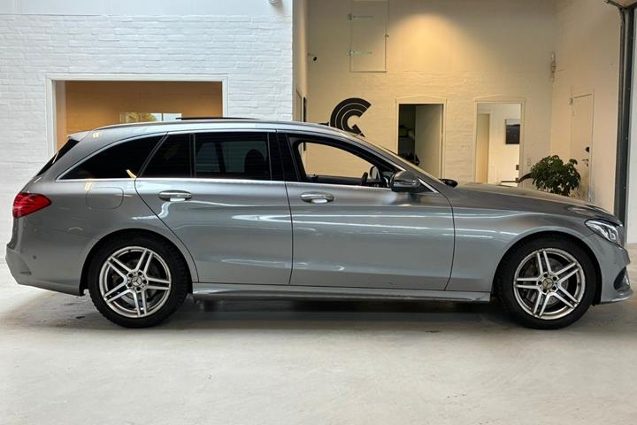 Sølv Mercedes C250 d fra 2016