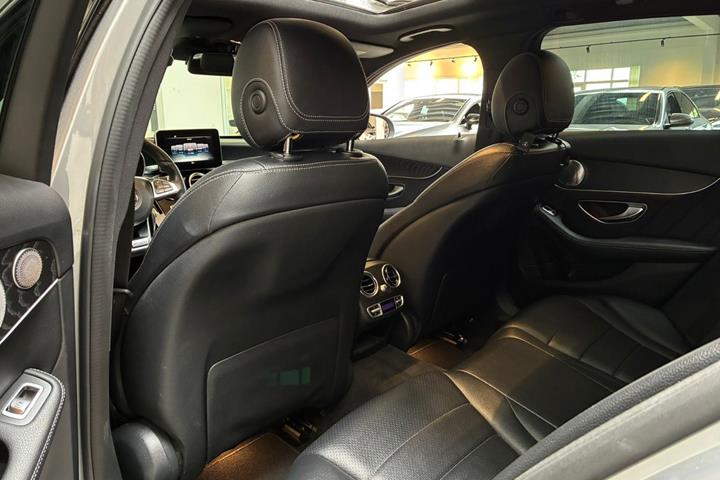 Sølv Mercedes C250 d fra 2016