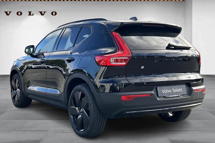Sort Volvo EX40 fra 2026