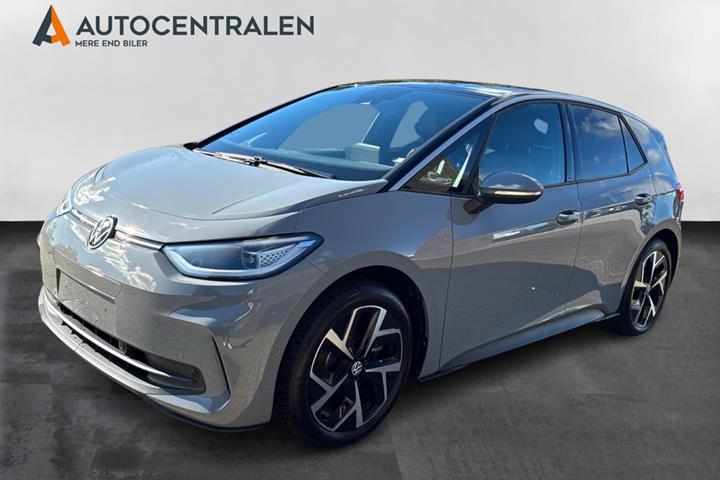 Grå VW ID.3 fra 2024 set udefra